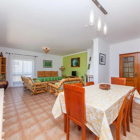 Seaview Meia-praia Pensión *