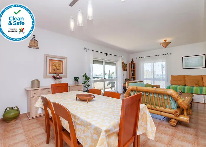 Гостевой дом Seaview Meia-praia